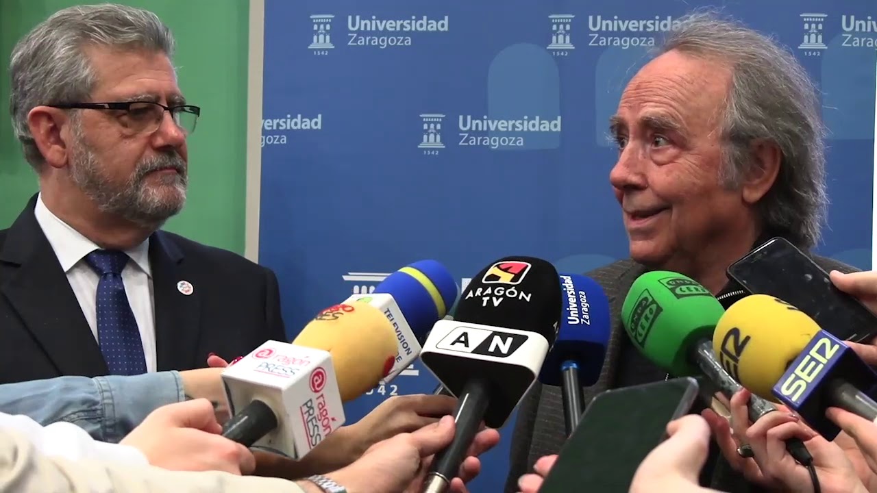 Joan Manuel Serrat ya es doctor Honoris Causa por la Universidad de Zaragoza.