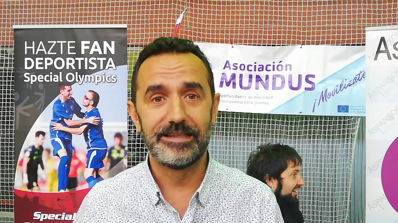 Asociación  Mundus en la I Feria de Voluntariado de la Unizar